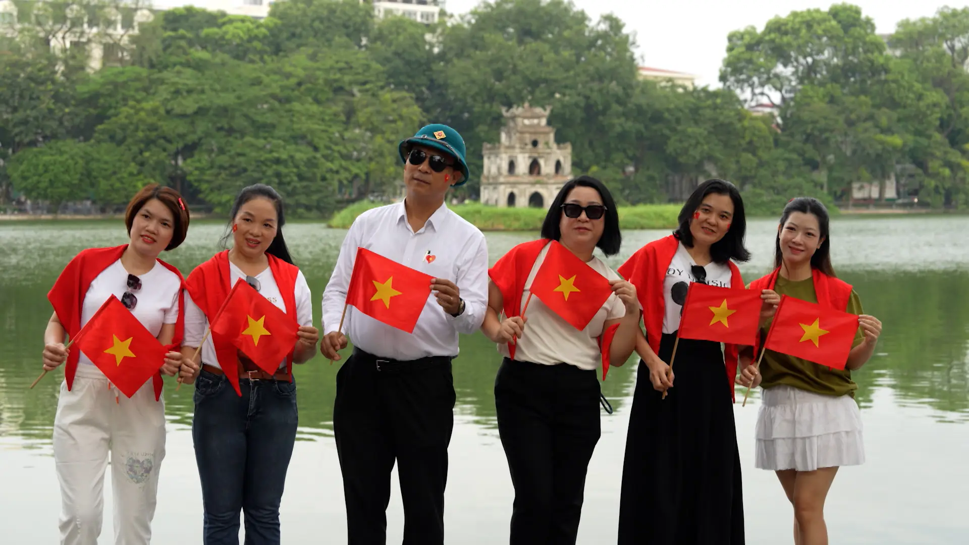 Buổi sáng mùa thu ở Hồ Gươm | Hà Nội đến để yêu | 28/08/2025